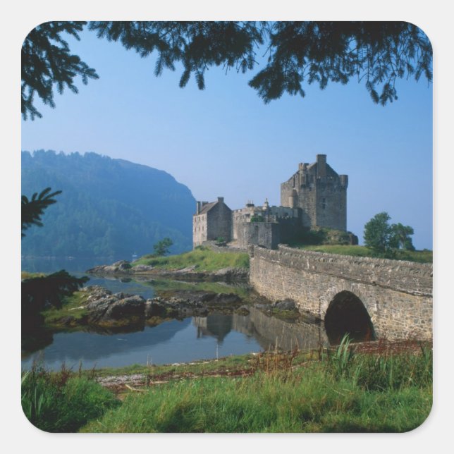Eilean Donan Castle, Highlands, Scotland 2 Square Sticker (Front)