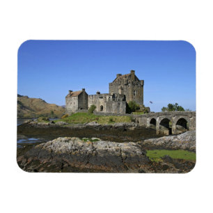 Eilean Donan Castle, Scotland. The famous Eilean 2 Magnet