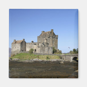 Eilean Donan Castle, Scotland. The famous Eilean 3 Magnet