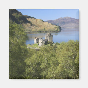 Eilean Donan Castle, Scotland. The famous Eilean Magnet