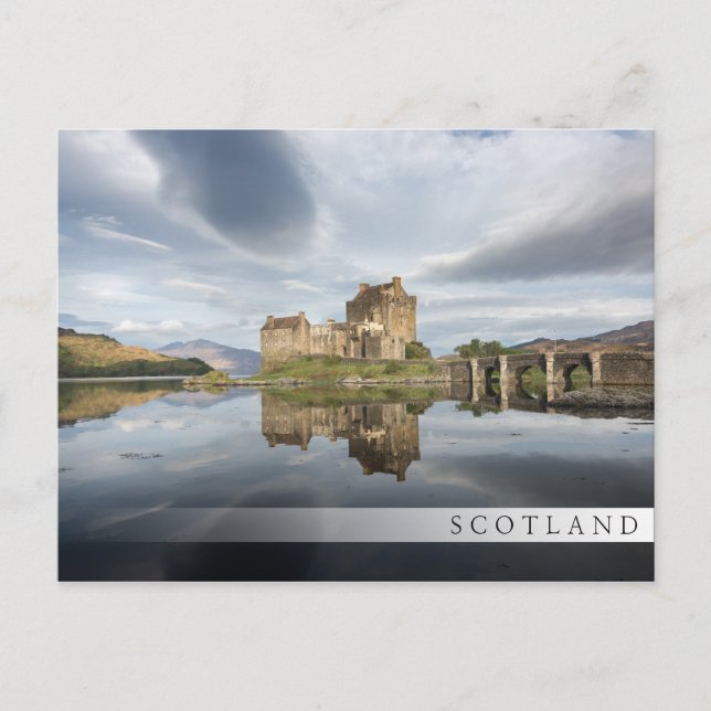 Eilean Donan Castle with reflection in Scotland Postcard (Front)