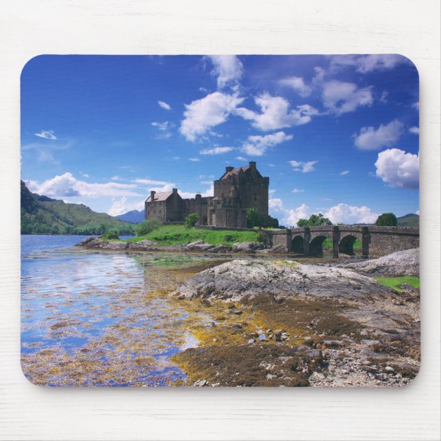 Eilen Donan Castle Mouse Pad (Front)