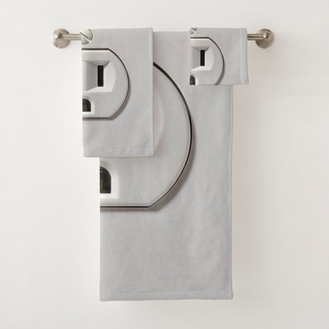 Electrical Outlet Plug-in Bath Towel Set (Insitu)