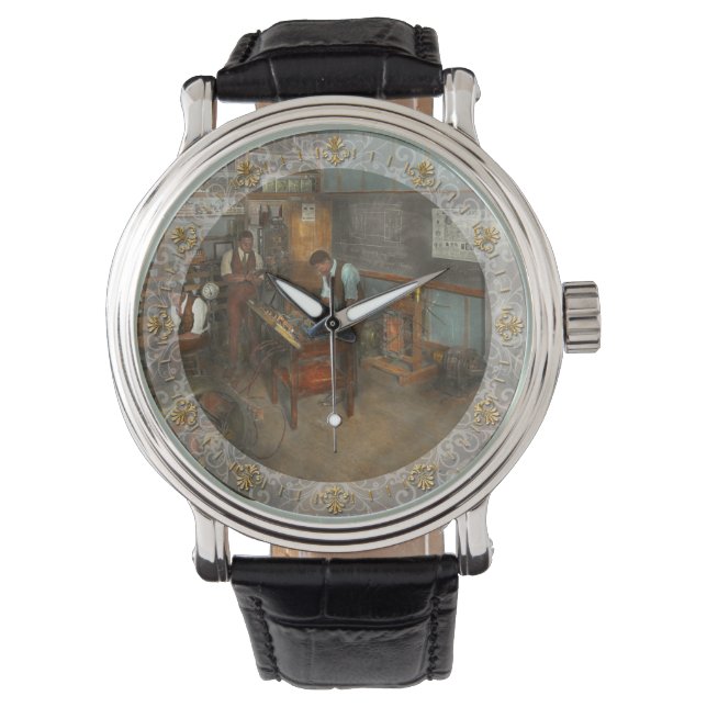 Electrician - Electrical Engineering course 1915 Watch (Front)