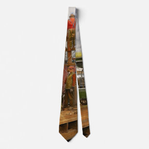 Electrician - Linemen - Installing search lights Tie