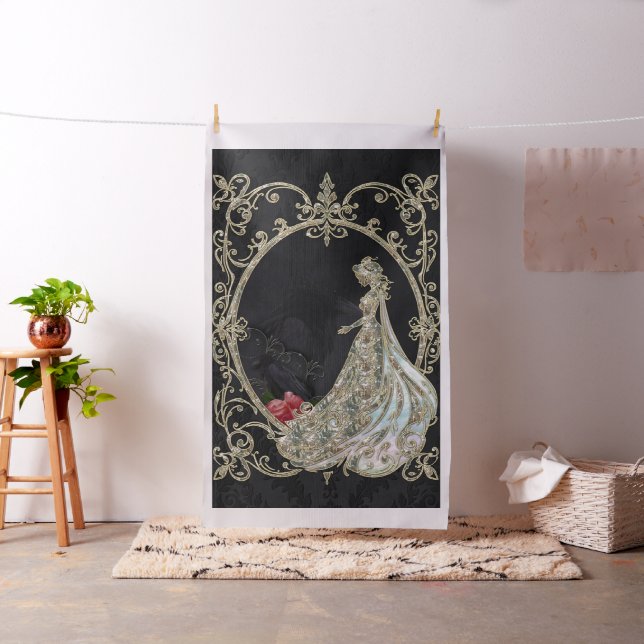Elegance in gold and black fabric (In Situ)