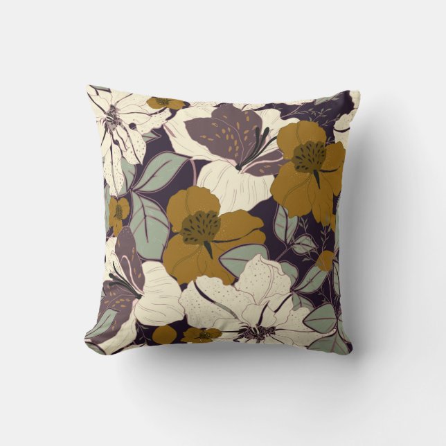 Elegance pattern with flowers and leaf. Floral vin Cushion (Front)