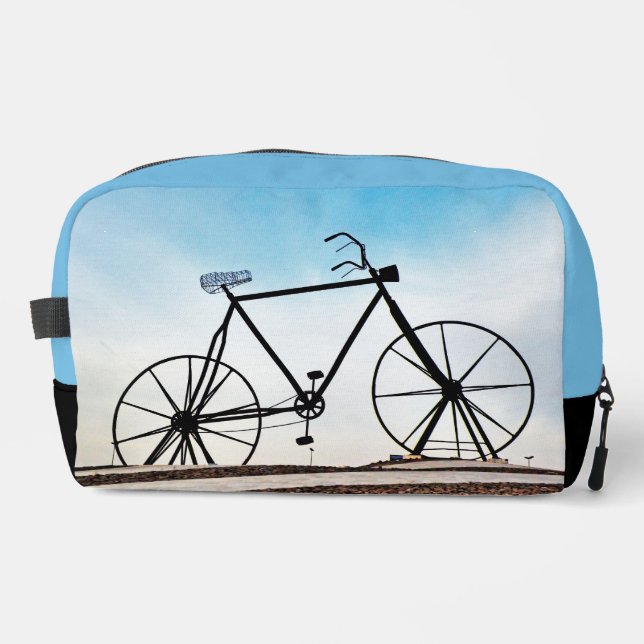 Elegant Arabesque Ornament Dopp Kit (Front)