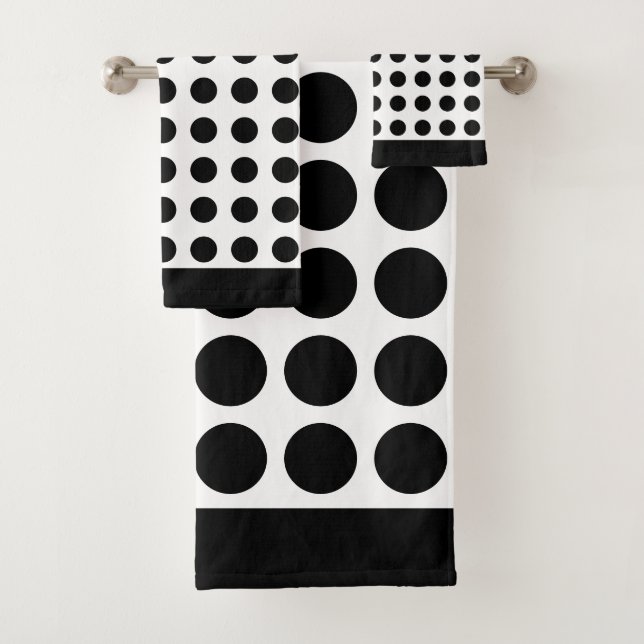 Elegant Black Circles on White Bath Towel Set (Insitu)
