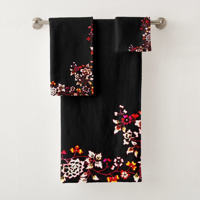 Elegant Black Floral Pattern  Bath Towels (Insitu)