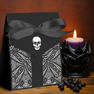 Elegant Black Lace Gothic Skull Hallowedding Favour Box
