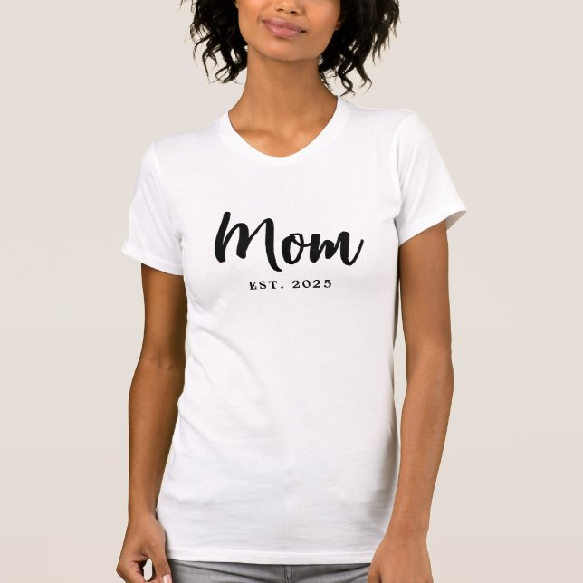 Elegant Black Script Established New Mum T-Shirt (Front)