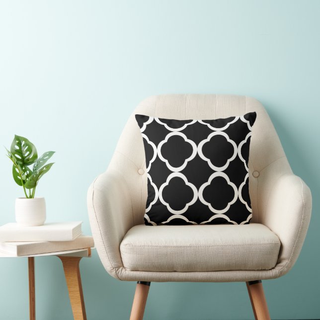 Elegant Black White Quatrefoil Pattern Cushion (Chair)