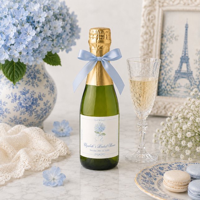 Elegant Blue Hydrangea Bridal Shower Mini Sparkling Wine Label (Elegant Blue Hydrangea Bridal Shower Mini Sparkling Wine Label)
