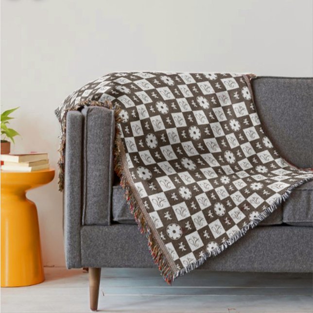 Elegant Brown and White Checkered Pattern  Throw Blanket (Creator Uploaded)