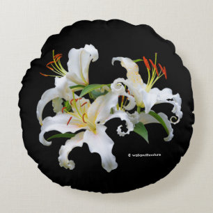 Elegant Casablanca White Oriental Lilies Round Cushion