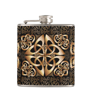 Elegant Celtic Knot on black Hip Flask
