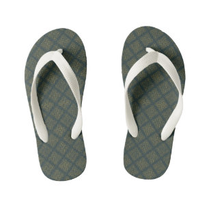 Elegant Celtic Knot Pattern Kid's Thongs