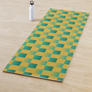 Elegant chequered pattern in green and gold yoga mat