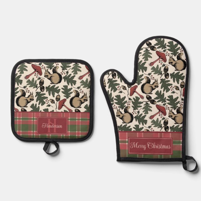 Elegant Christmas Plaid & Squirrels Personalised Oven Mitt & Pot Holder Set (Front)