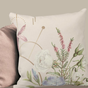 Elegant Cottage Aesthetic Floral Design Cushion