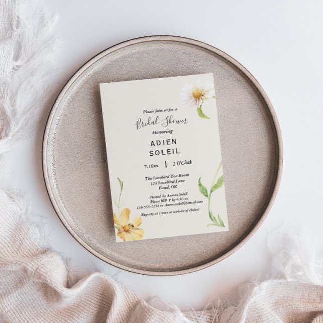 Elegant Daisy Bridal Shower Invitation (Creator Uploaded)
