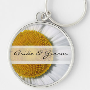 Elegant Daisy Wedding Keychain