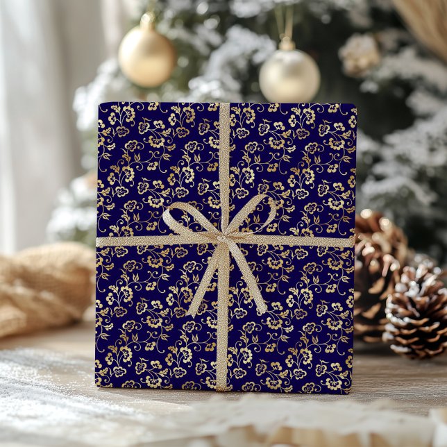 Elegant Faux Gold Foil Pattern Christmas Wrapping Paper (Elegant Faux Gold Foil Pattern Christmas Wrapping Paper)