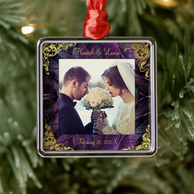 Elegant Feathers Gold Border Keepsake Metal Ornament (Tree)