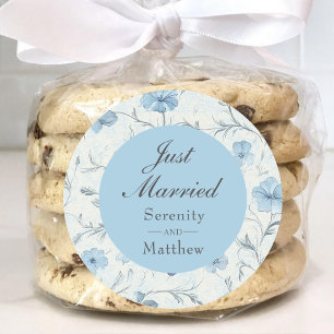 Elegant Floral Dusty Blue Wedding Just Married Classic Round Sticker