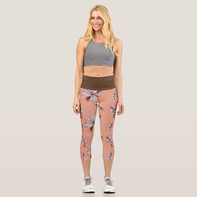 ELEGANT FLORAL PATTERN CAPRI LEGGINGS (Front)