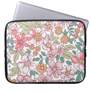 Elegant floral pattern in small hand draw flower. laptop sleeve