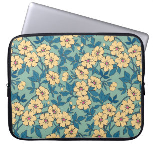 Elegant floral pattern in small hand draw flower. laptop sleeve