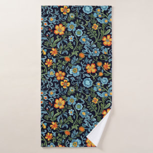 Elegant Floral Pattern with Red and Blue Leaves Ba Bath Towel Set