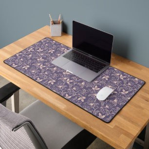 Elegant Floral Pattern with Red and Blue Leaves De Desk Mat