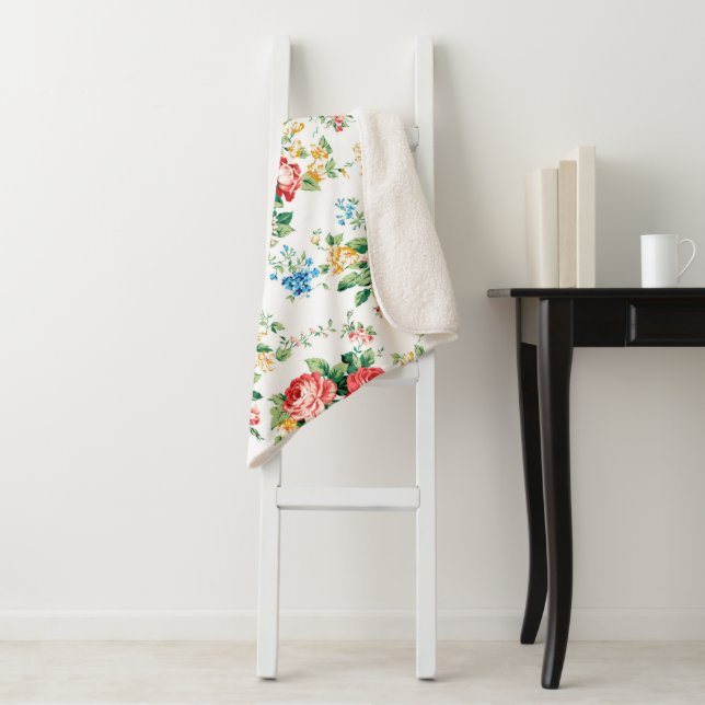 Elegant Floral Pattern with Rose Design Element Sherpa Blanket (In Situ)