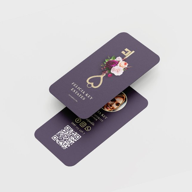 Elegant Floral Real Estate Agent Realtor  Business Card (Creator Uploaded)