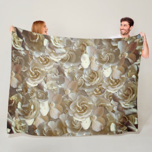 Elegant Floral Rose Petal Pattern Fleece Blanket