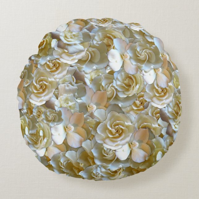 Elegant Floral Rose Petal Pattern  Round Cushion (Front)