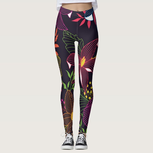 Elegant floral seamless pattern, artistic design. leggings (Front)