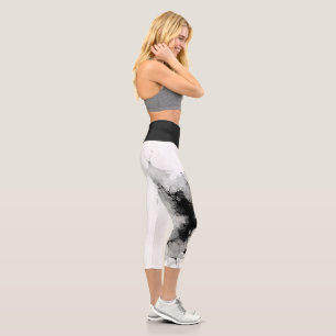 Elegant Geo Yoga Capri Leggings! 🪐✨ Leggings