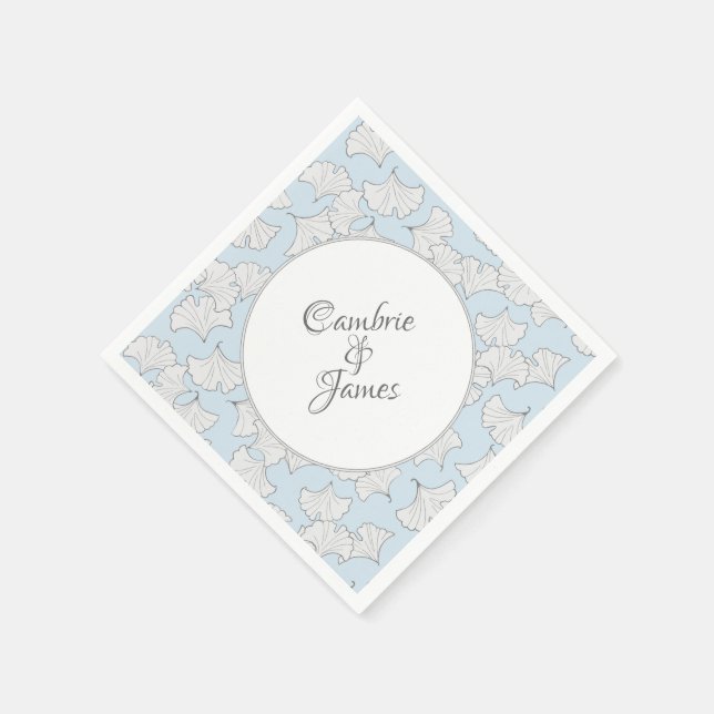 Elegant ginkgo leaves with custom background colou napkin (Corner)