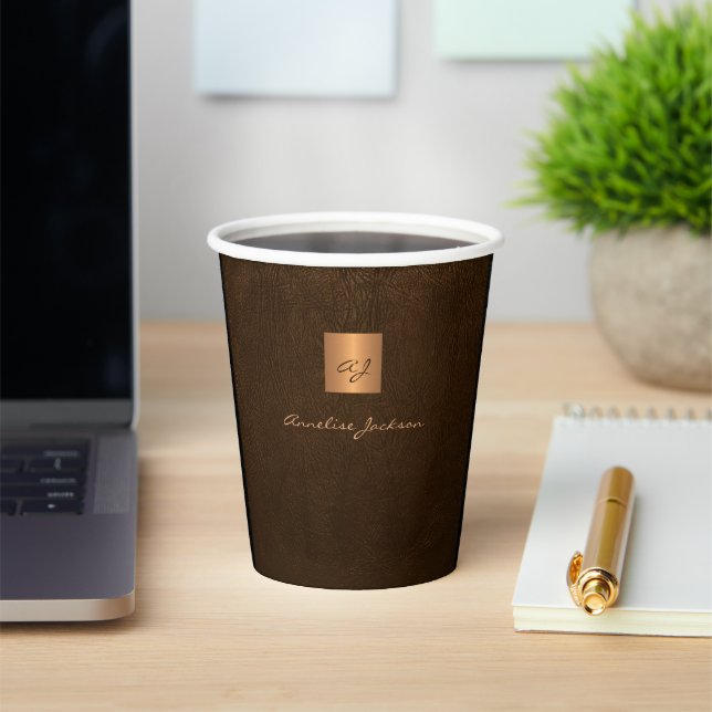 Elegant gold monogram name script paper cups (Insitu)