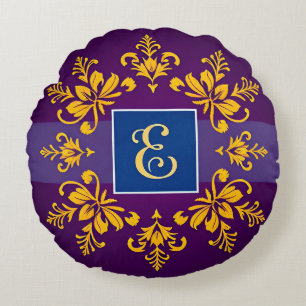 Elegant Golden Baroque Letter E Round Cushion