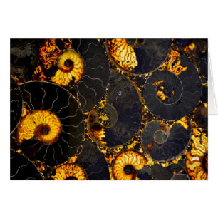 Elegant golden nautilus design