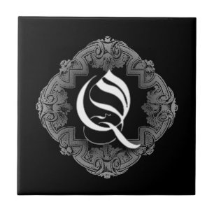 Elegant Goth Initial Q Tile