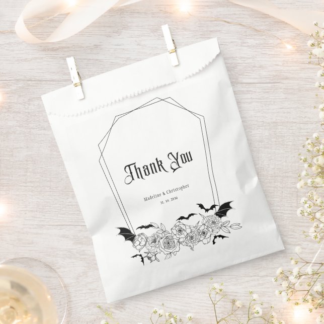 Elegant Gothic Floral Wedding Favour Bag (Clipped)
