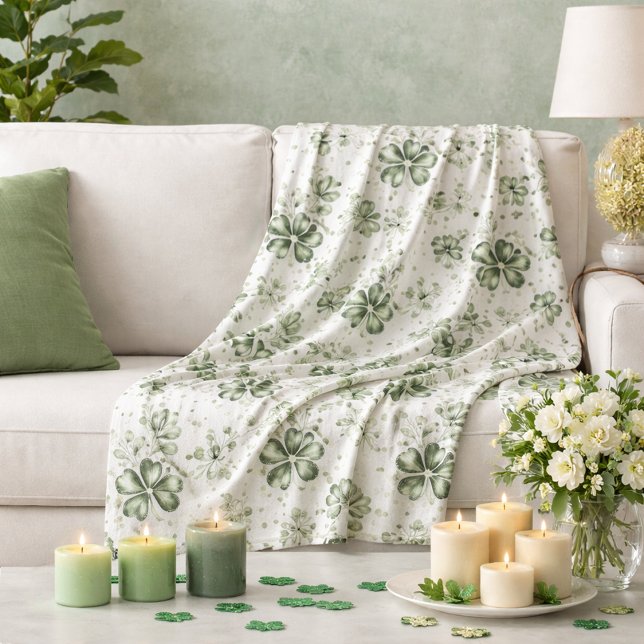 Elegant Green Clover Pattern  Fleece Blanket (Creator Uploaded)
