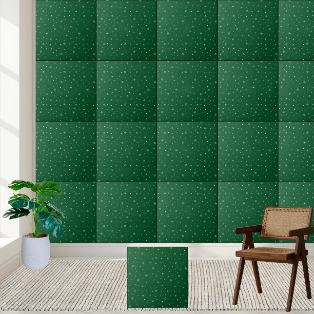 Elegant Green Snowflake Pattern- Festive Winter Ceramic Tile (Elegant Green Snowflake Pattern- Festive Winter Ceramic Tile)