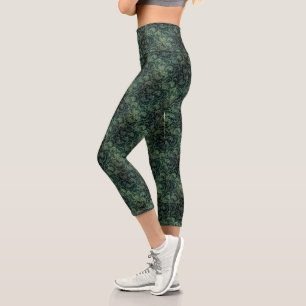 Elegant green vintage damask floral pattern capri leggings